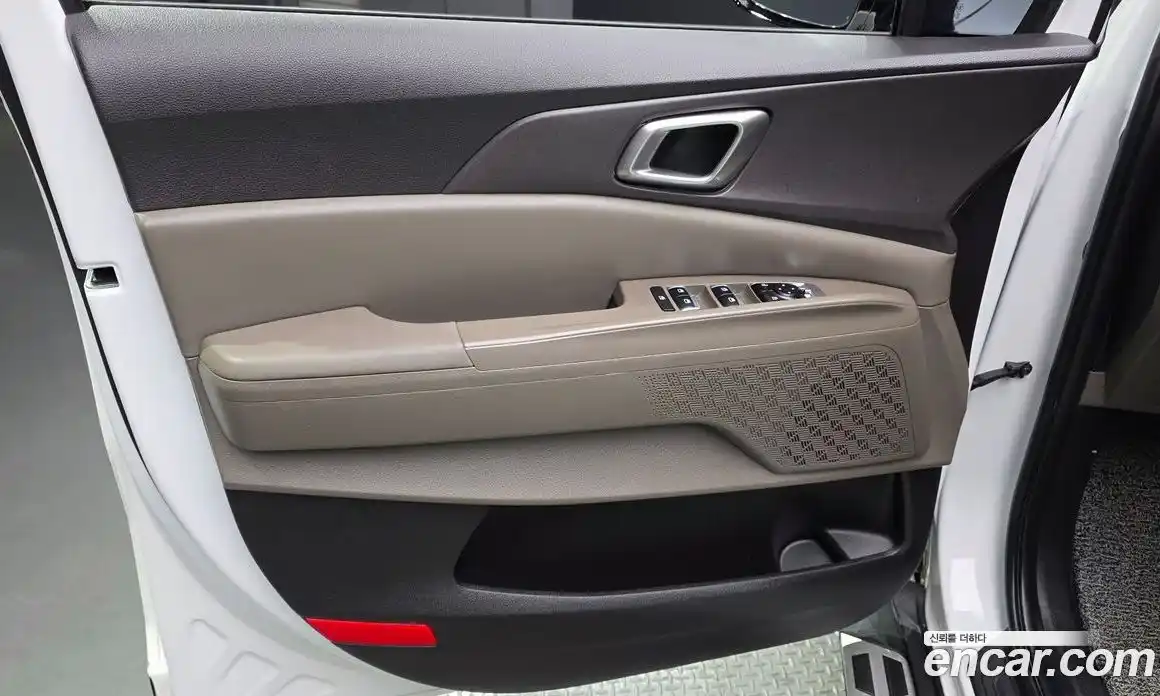 Kia Carnival 2024 1.6 автомат (гидро), фото 14