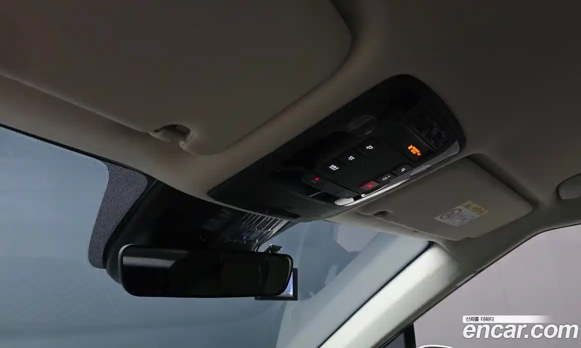 Kia Carnival 2024 1.6 автомат (гидро), фото 23