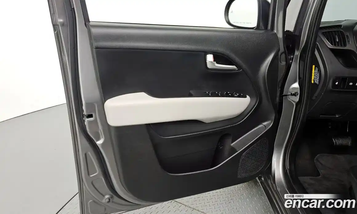 Kia Ray 2025 1.0 автомат (гидро), фото 14
