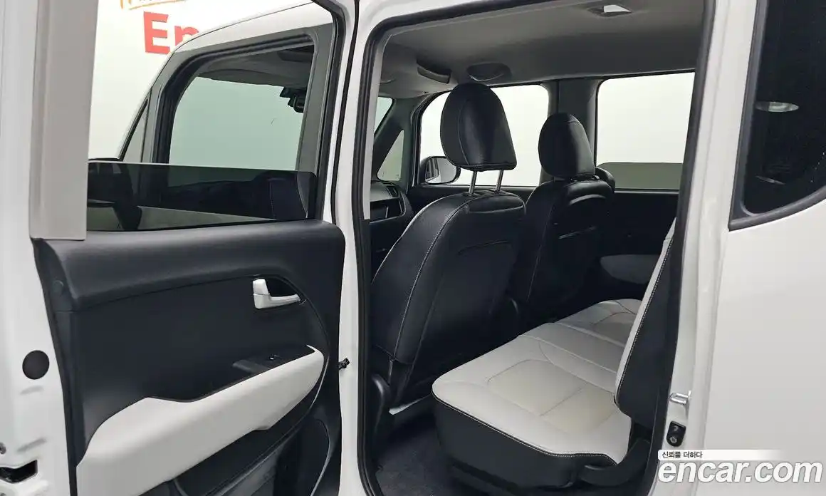 Kia Ray 2022 1.0 автомат (гидро), фото 17