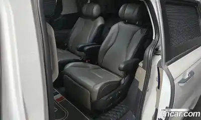 Kia Carnival 2024 2.2 автомат (гидро), миниатюра 11