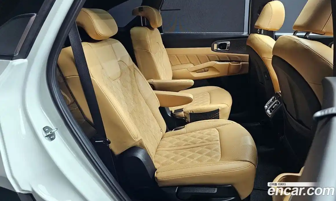 Kia Sorento 2022 2.5 автомат (гидро), фото 17