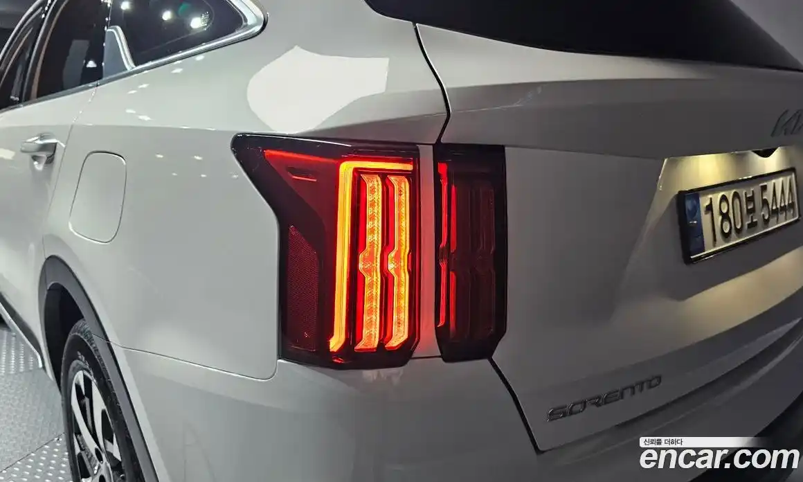 Kia Sorento 2022 2.5 автомат (гидро), фото 9