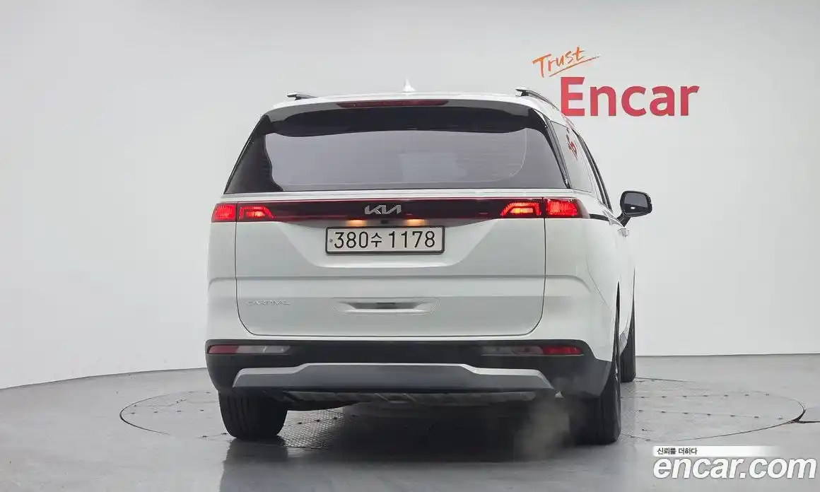 Kia Carnival 2022 3.5 автомат (гидро), фото 4