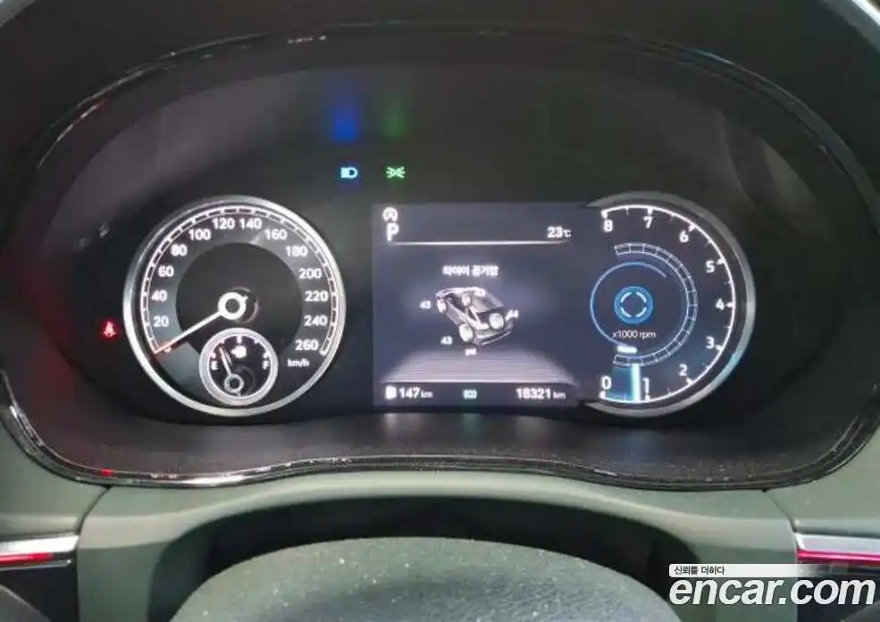 Genesis GV70 2023 2.5 автомат (гидро), фото 7