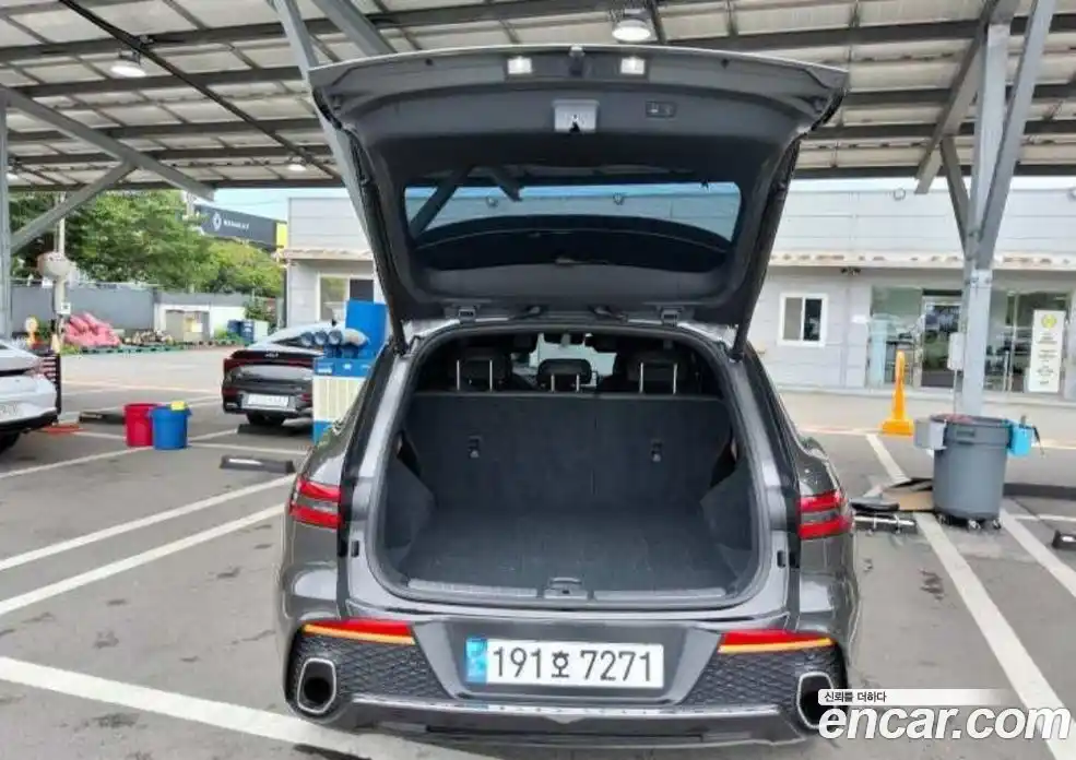 Genesis GV70 2023 2.5 автомат (гидро), фото 9
