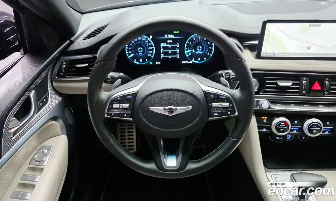 Genesis G70 2023 3.3 автомат (гидро), фото 13