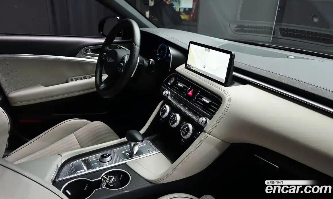 Genesis G70 2023 3.3 автомат (гидро), фото 19