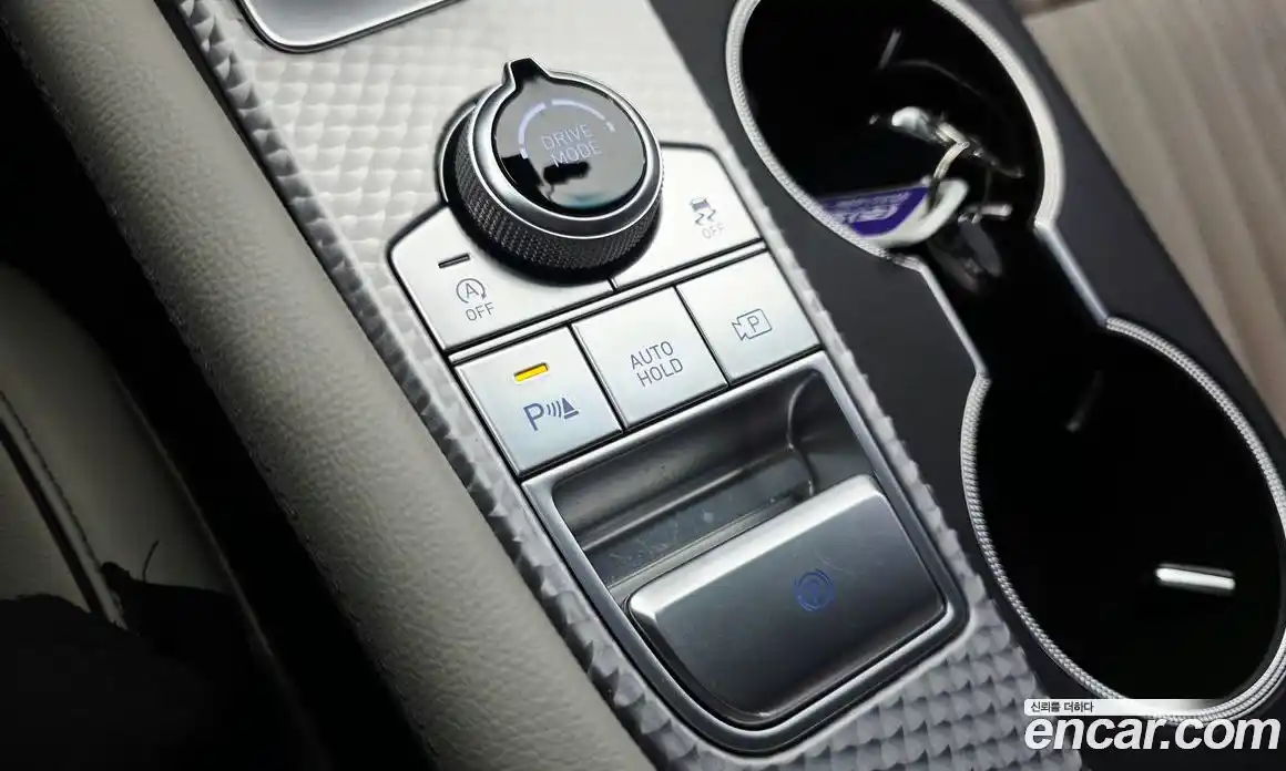 Genesis G70 2023 3.3 автомат (гидро), фото 9