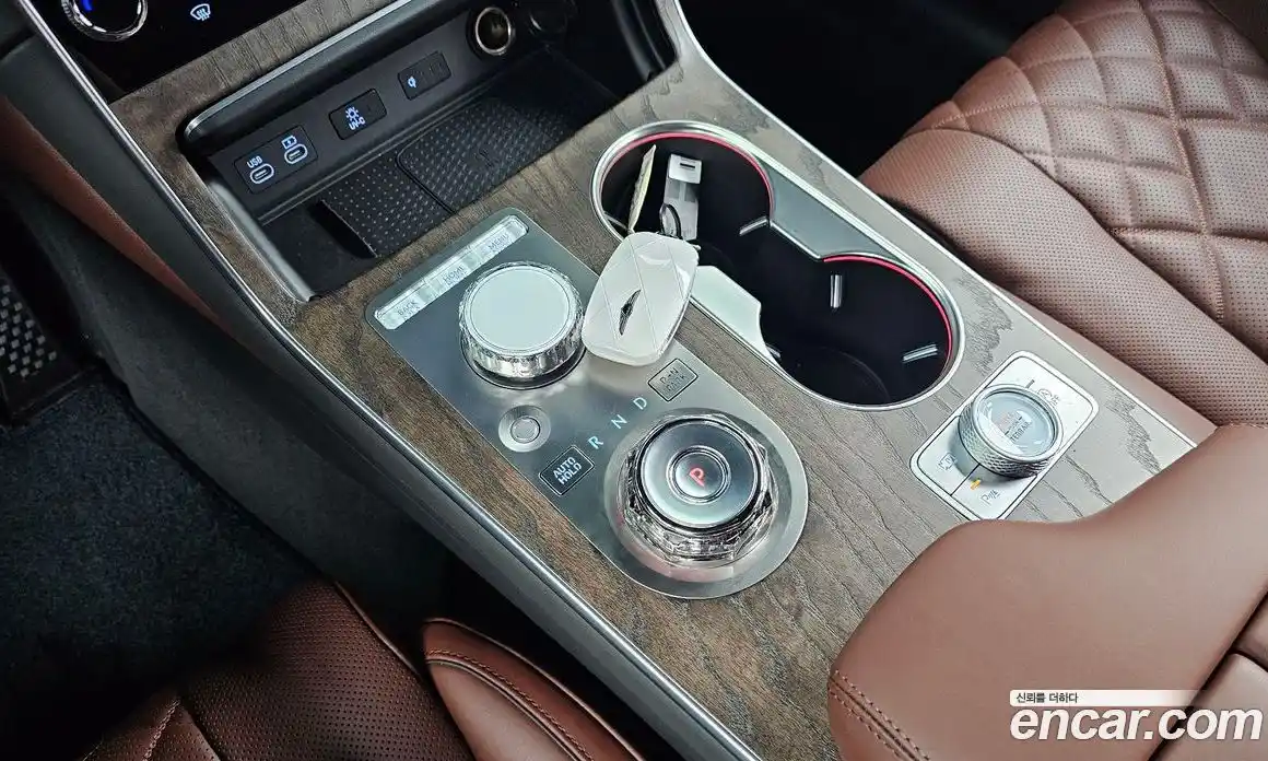 Genesis GV80 2024 2.5 автомат (гидро), фото 12
