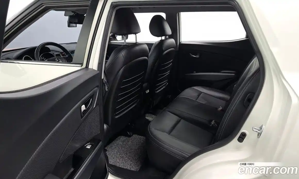 SsangYong TIBOLI 2018 1.6 автомат (гидро), фото 12