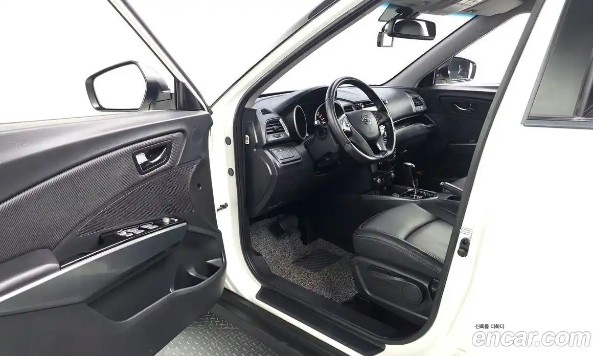 SsangYong TIBOLI 2018 1.6 автомат (гидро), фото 10