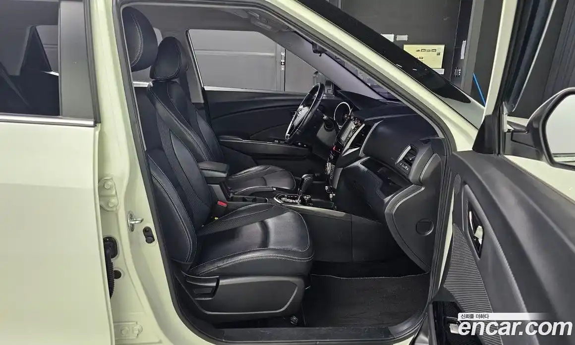 SsangYong TIBOLI 2017 1.6 автомат (гидро), фото 12