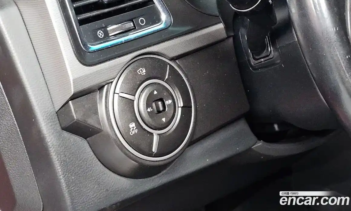 SsangYong Korando 2017 2.2 автомат (гидро), фото 18