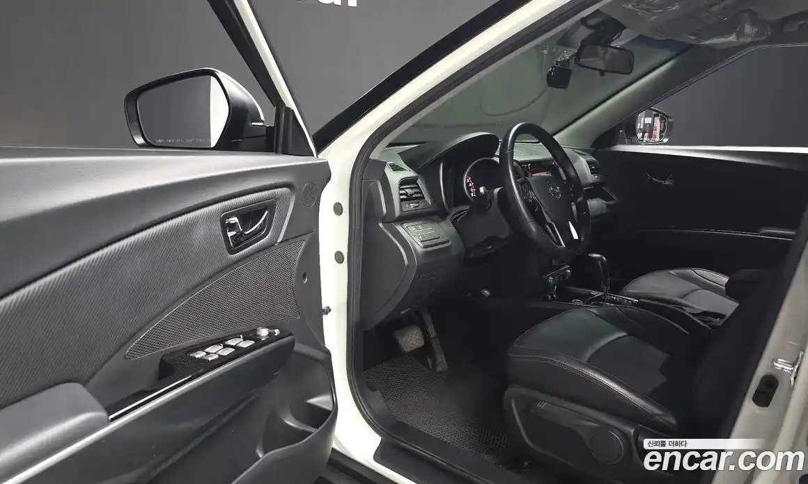 SsangYong TIBOLI 2016 1.6 автомат (гидро), фото 13
