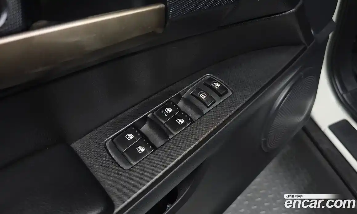 SsangYong Korando 2014 2.0 автомат (гидро), фото 21