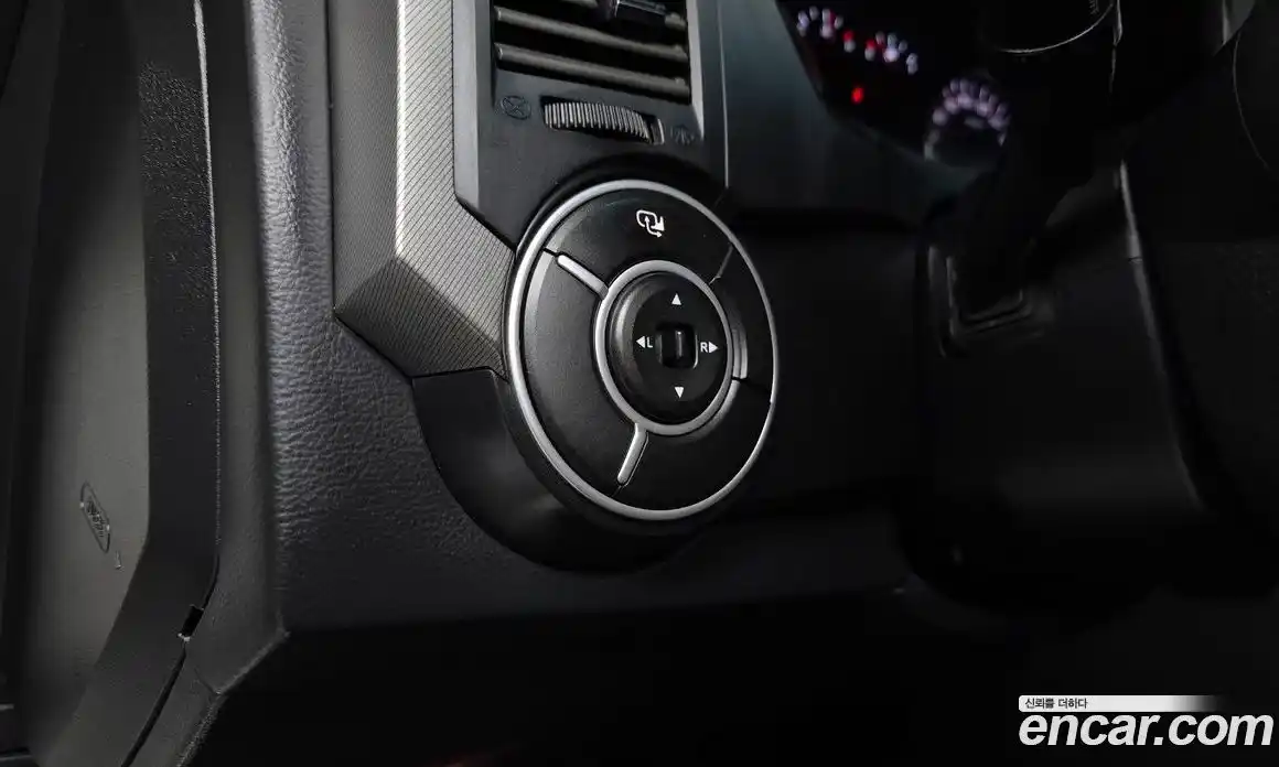 SsangYong Korando 2014 2.0 автомат (гидро), фото 22