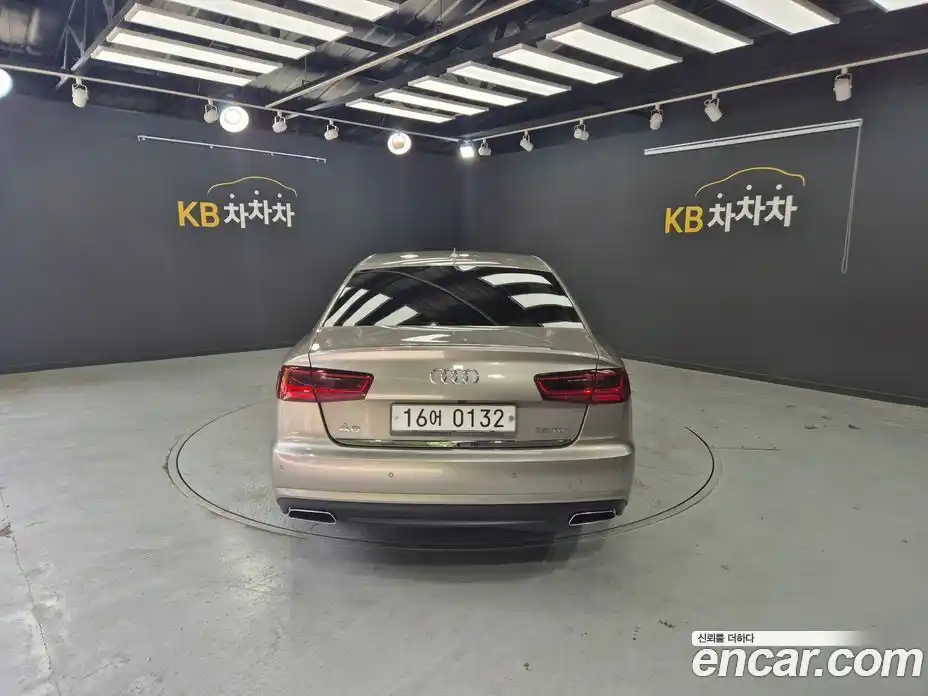 Audi A6 2016 2.0 автомат (гидро), фото 6