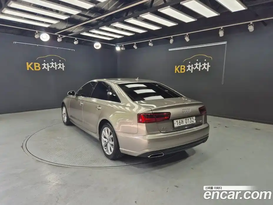 Audi A6 2016 2.0 автомат (гидро), фото 7