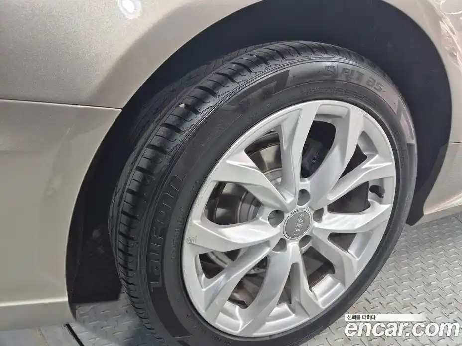 Audi A6 2016 2.0 автомат (гидро), фото 9
