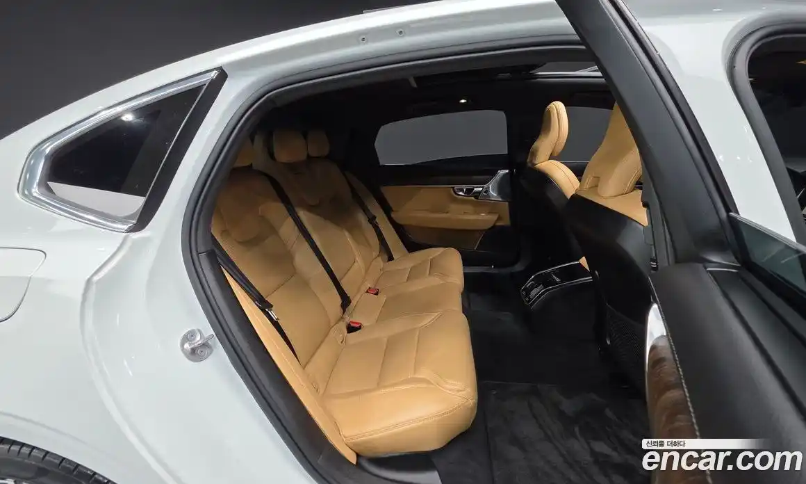 Volvo S90 2022 2.0 автомат (гидро), фото 35