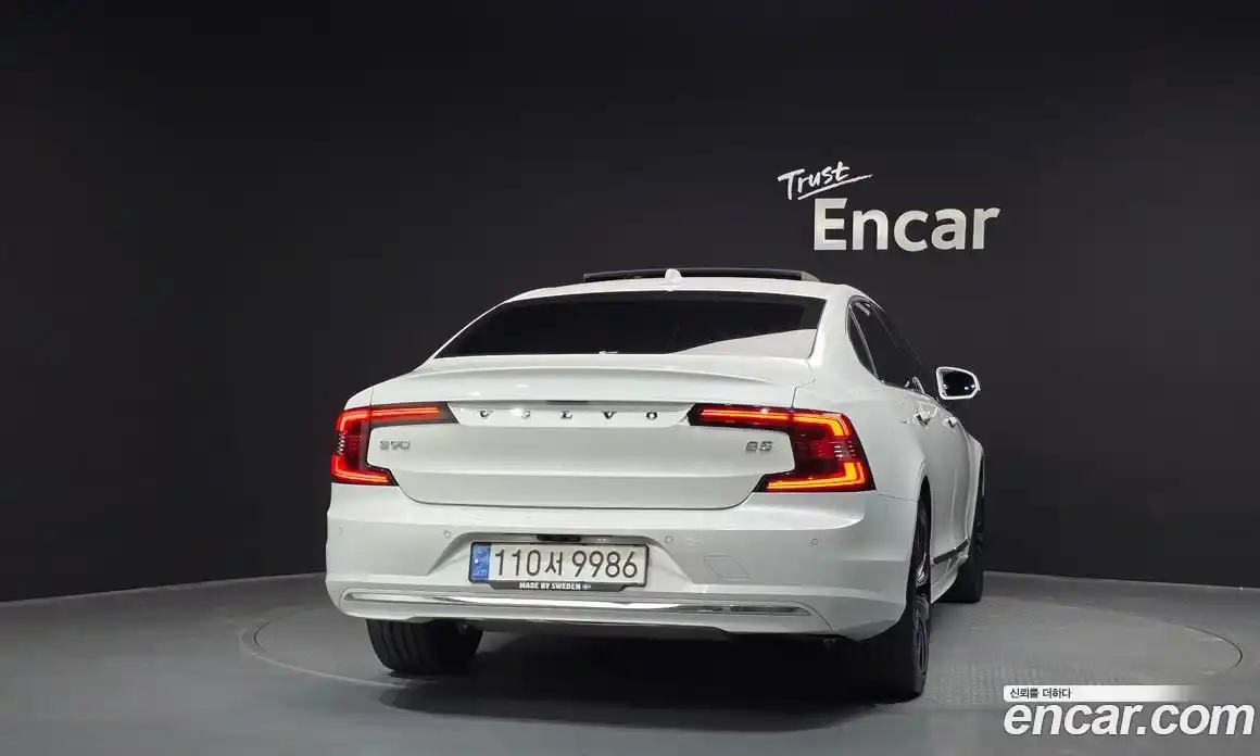 Volvo S90 2022 2.0 автомат (гидро), фото 4