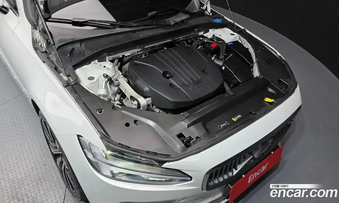Volvo S90 2022 2.0 автомат (гидро), фото 6