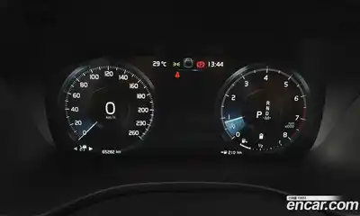 Volvo XC60 2021 2.0 автомат (гидро), миниатюра 11