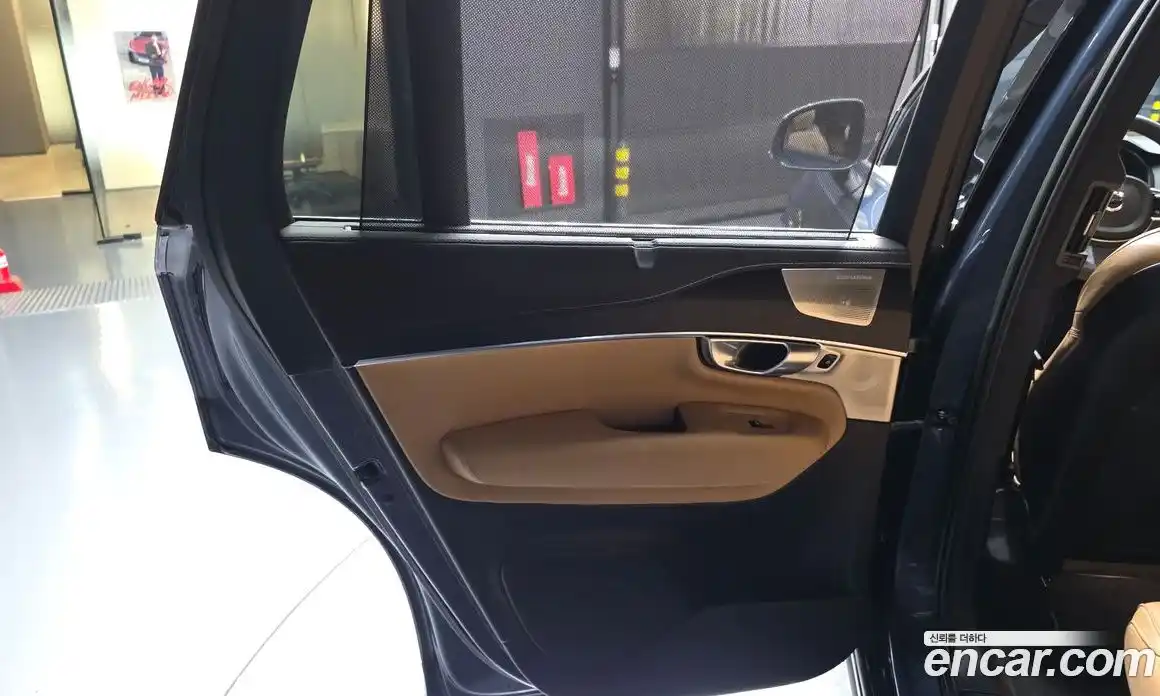 Volvo XC90 2023 2.0 автомат (гидро), фото 15