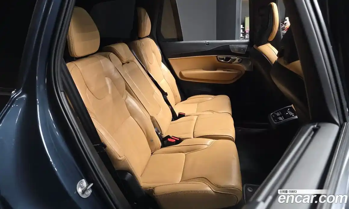 Volvo XC90 2023 2.0 автомат (гидро), фото 18