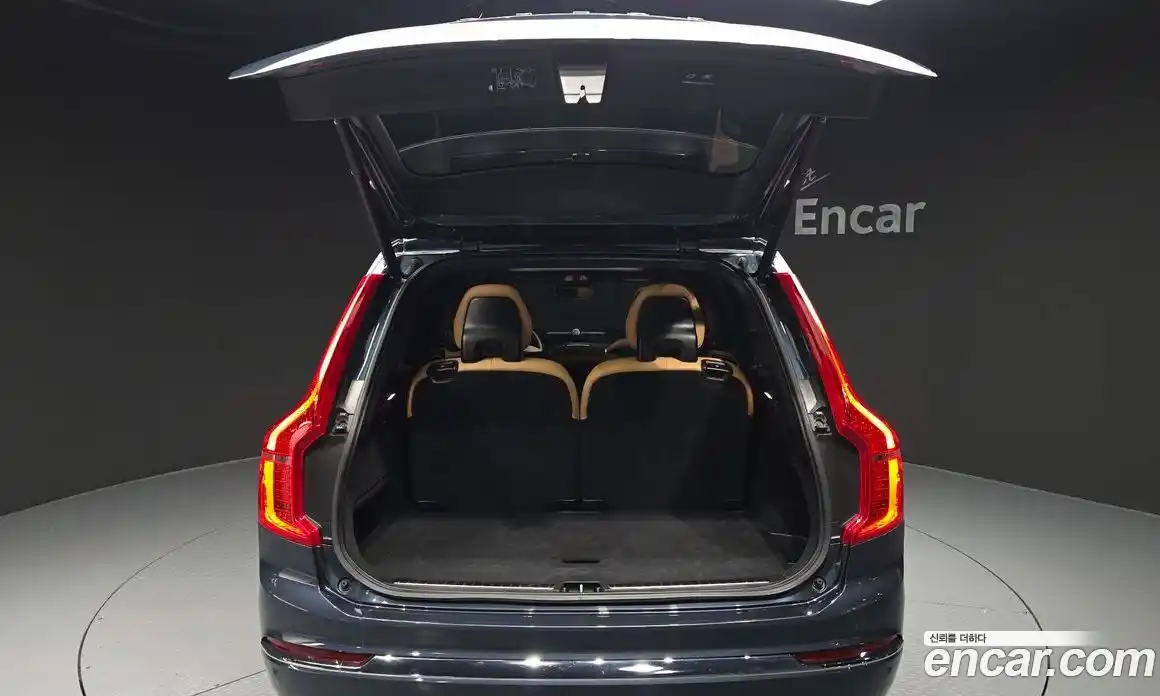 Volvo XC90 2023 2.0 автомат (гидро), фото 26