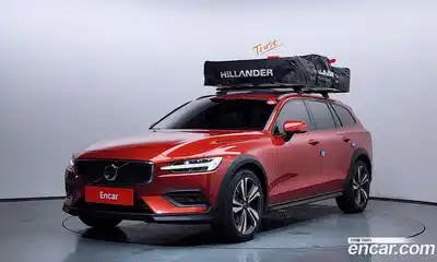 Volvo V60, 2021, 127 871 км