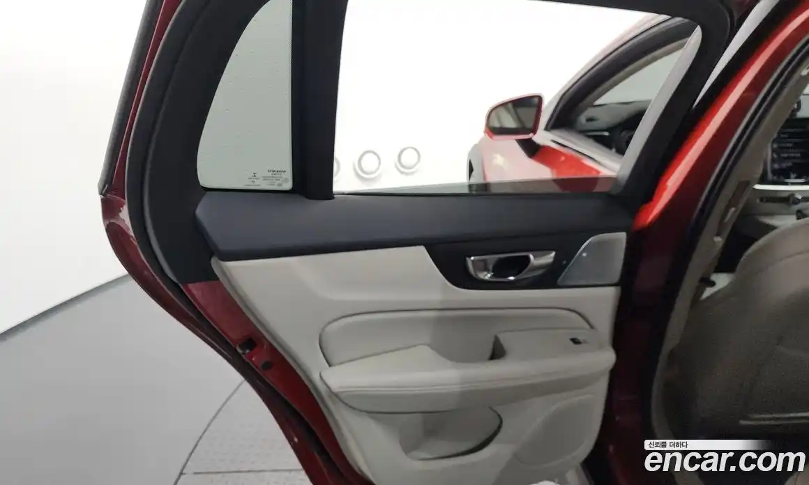 Volvo V60 2021 2.0 автомат (гидро), фото 15