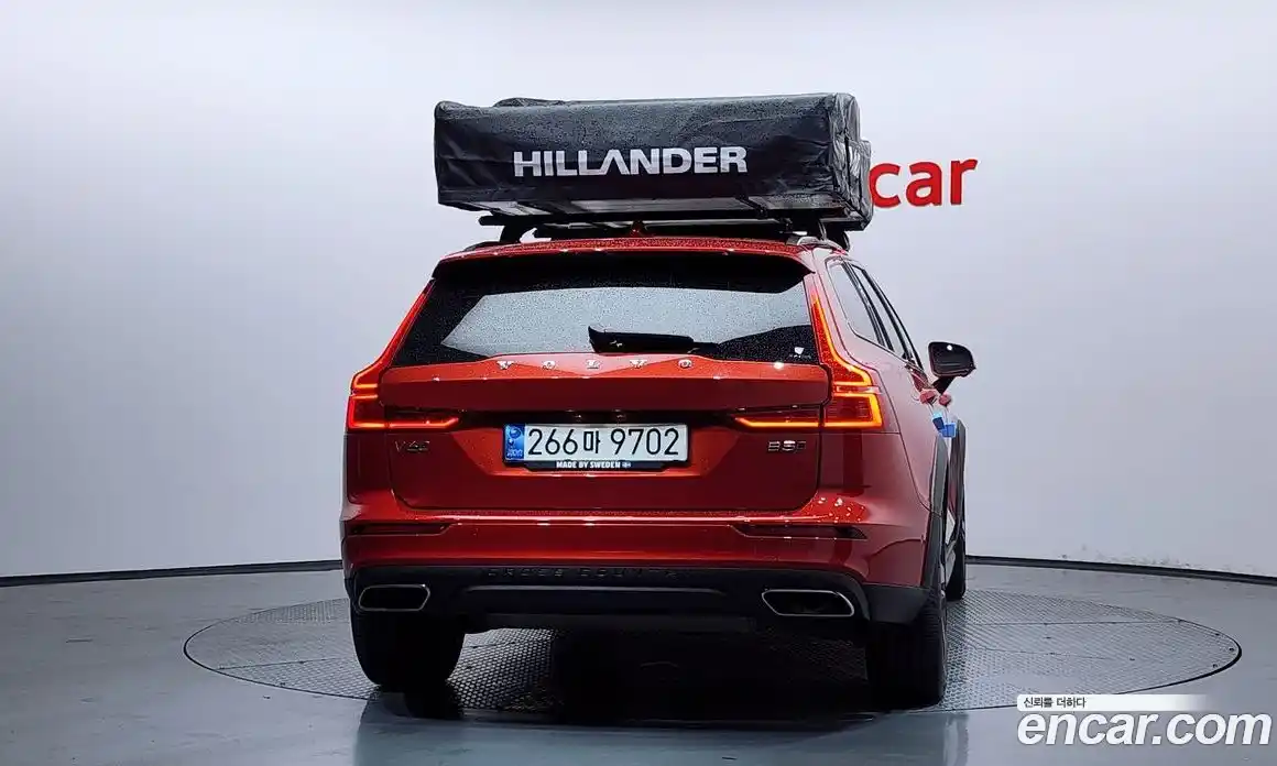 Volvo V60 2021 2.0 автомат (гидро), фото 4
