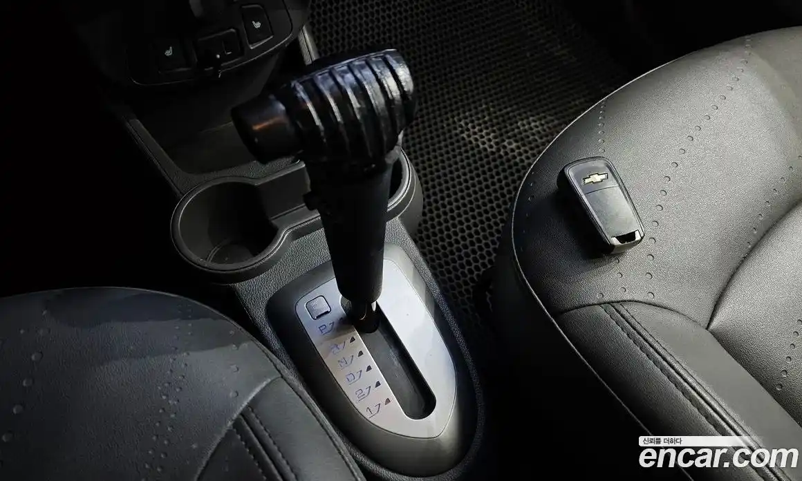 Chevrolet Spark 2013 1.0 автомат (гидро), фото 12 Chevrolet Spark 2013 1.0 автомат (гидро), фото 12