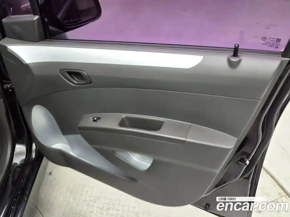 Chevrolet Spark 2014 1.0 автомат (гидро), фото 18