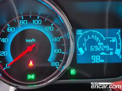 Chevrolet Spark 2014 1.0 автомат (гидро), миниатюра 7