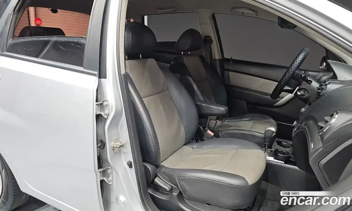 Chevrolet Gentra 2009 1.2 автомат (гидро), фото 12