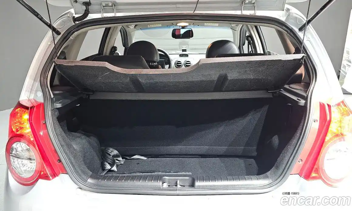 Chevrolet Gentra 2009 1.2 автомат (гидро), фото 20