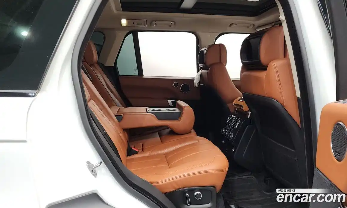 Land Rover Range Rover 2016 4.4 автомат (гидро), фото 17