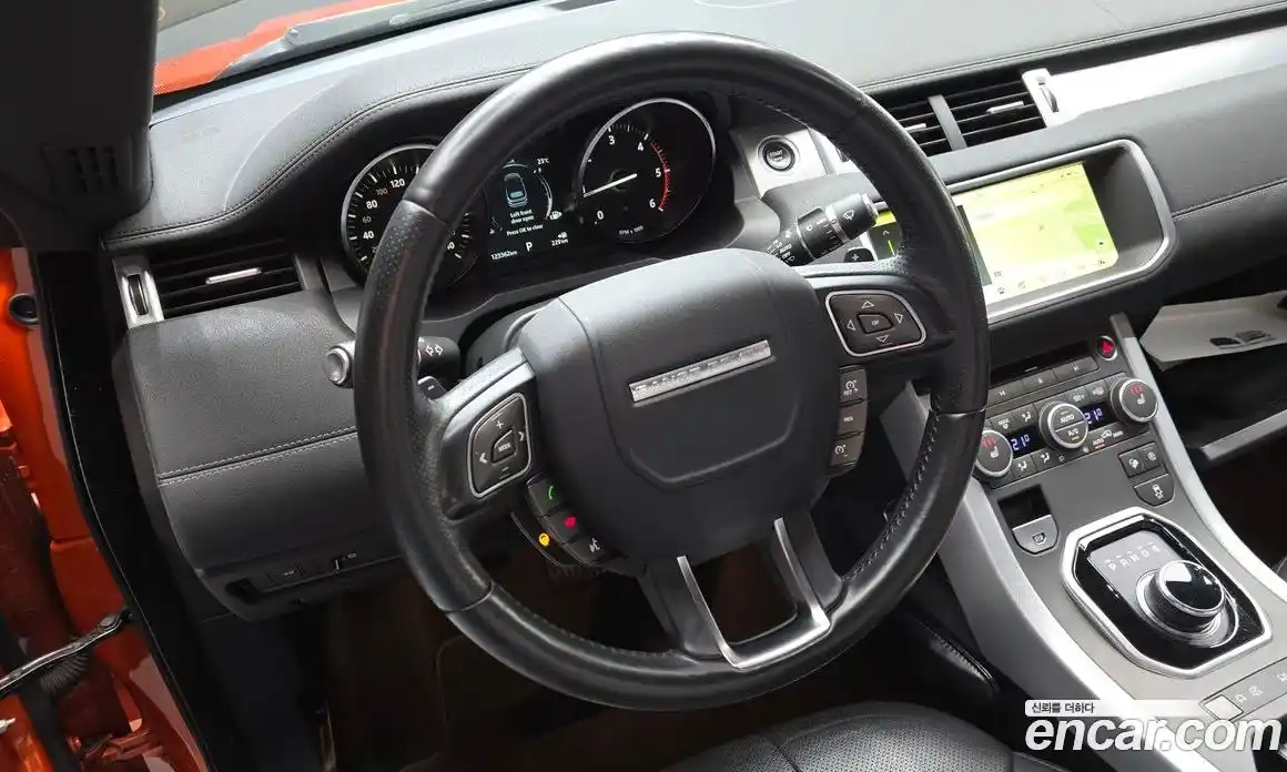 Land Rover Range Rover Evoque 2017 2.0 автомат (гидро), фото 18