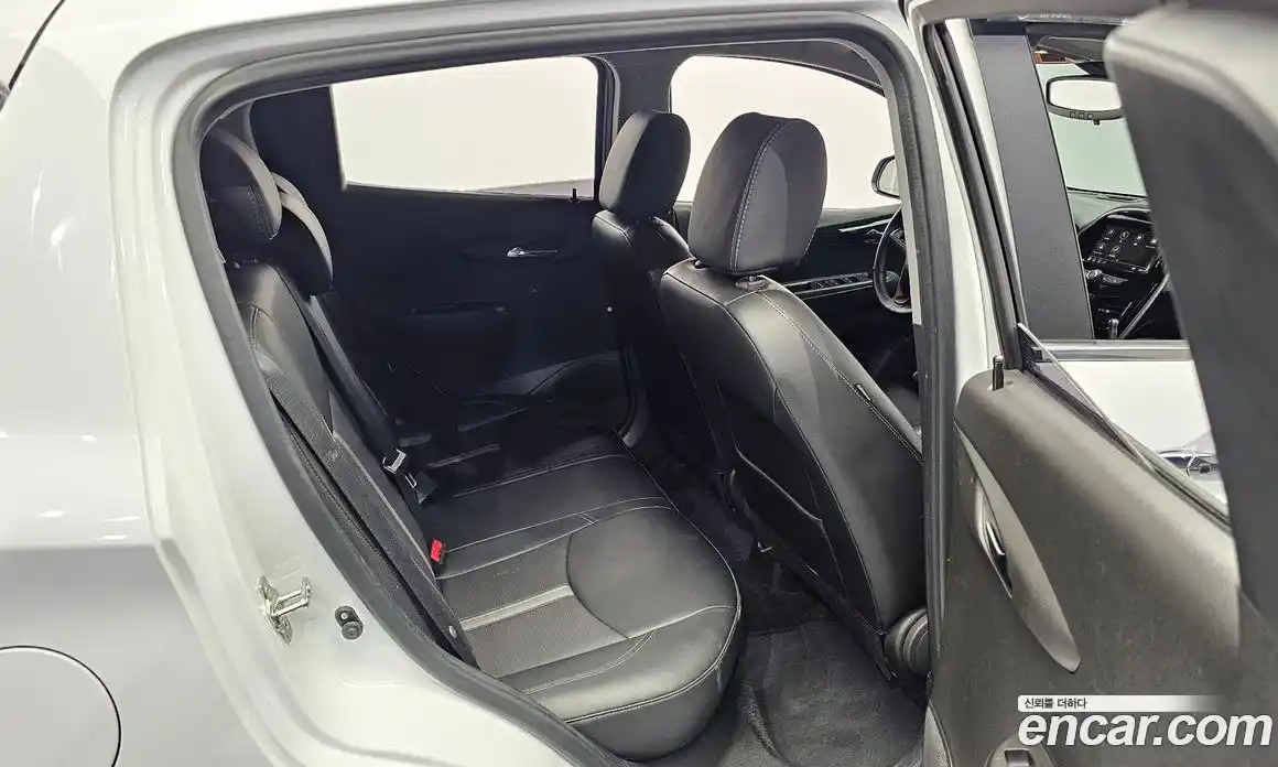 Chevrolet Spark 2019 1.0 автомат (гидро), фото 18