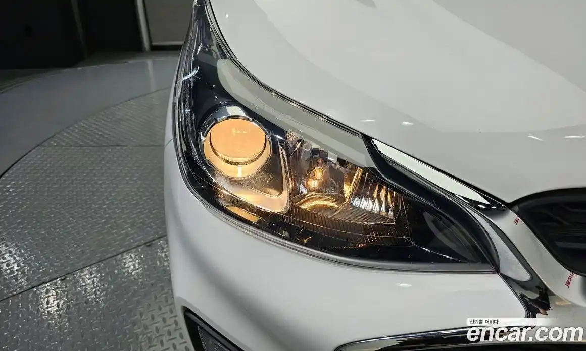 Chevrolet Spark 2019 1.0 автомат (гидро), фото 8