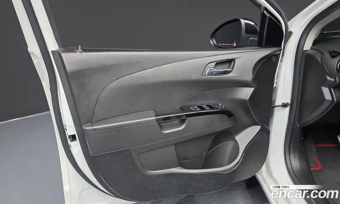 Chevrolet Aveo 2014 1.4 автомат (гидро), фото 14