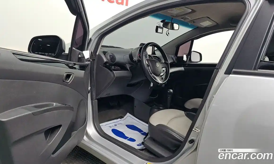 Chevrolet Spark 2011 1.0 автомат (гидро), фото 13