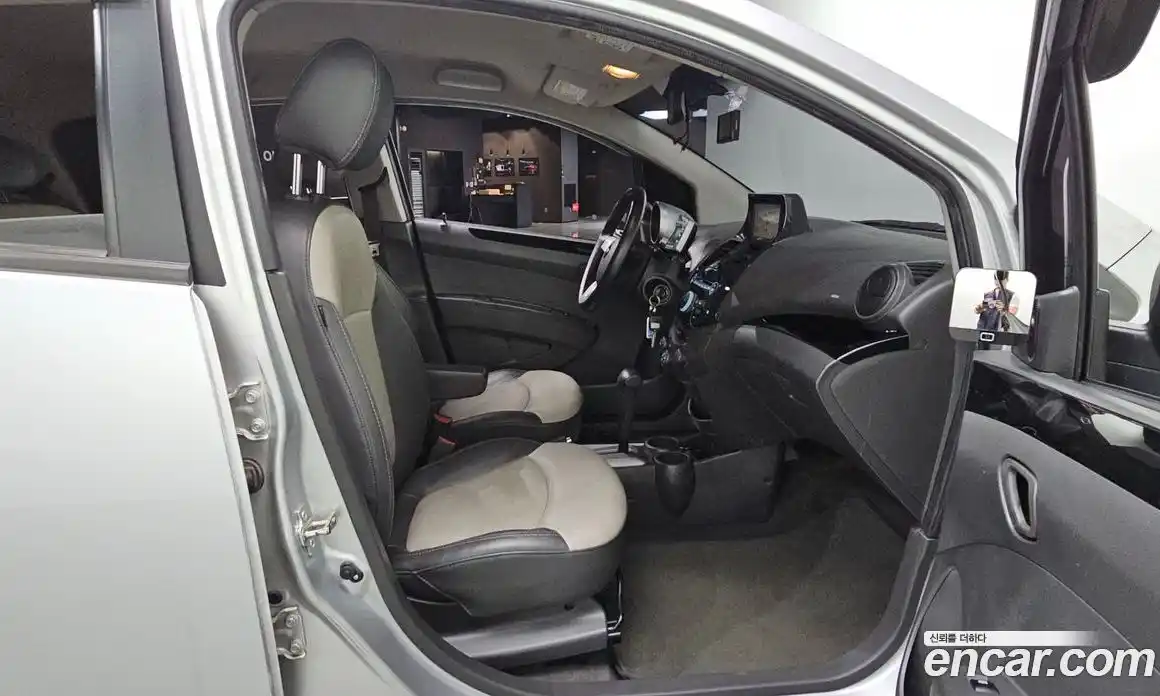Chevrolet Spark 2011 1.0 автомат (гидро), фото 18