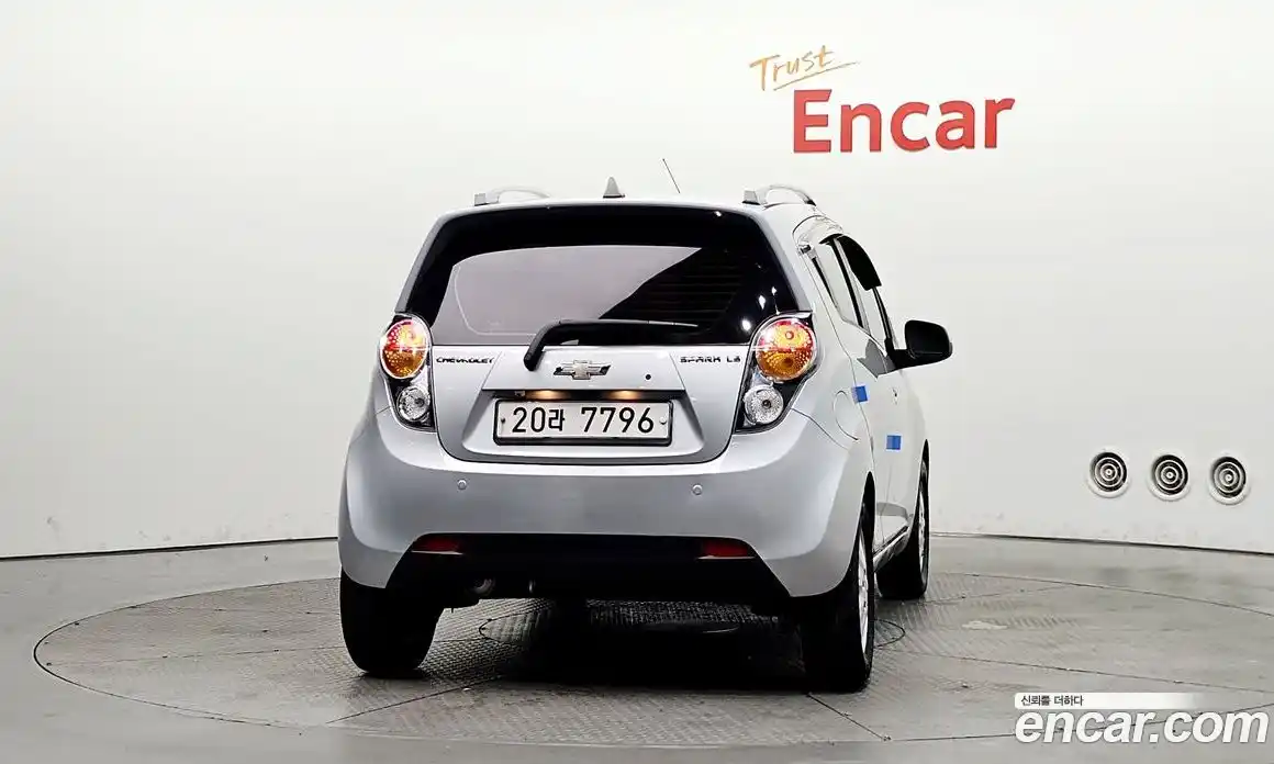 Chevrolet Spark 2011 1.0 автомат (гидро), фото 4