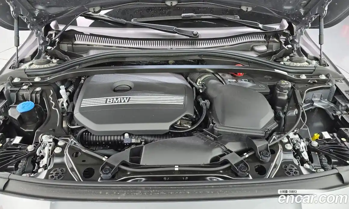 BMW 1 серия 2025 2.0 автомат (гидро), фото 6
