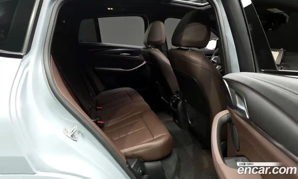 BMW X4 2025 2.0 автомат (гидро), фото 11