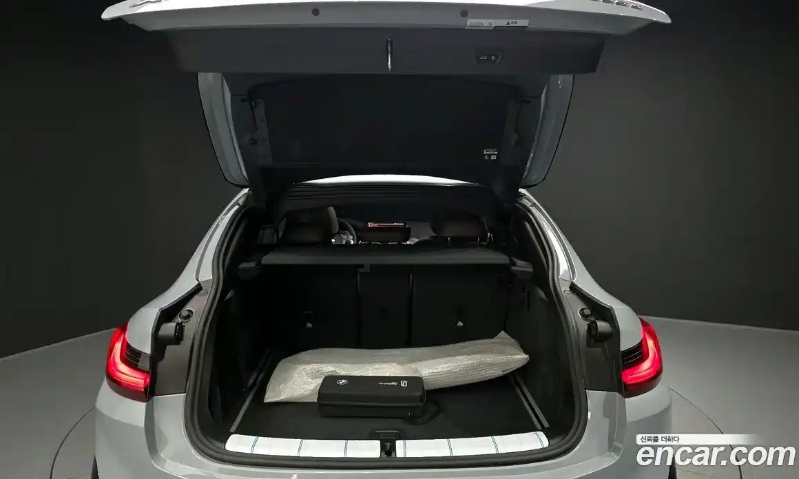 BMW X4 2025 2.0 автомат (гидро), фото 20
